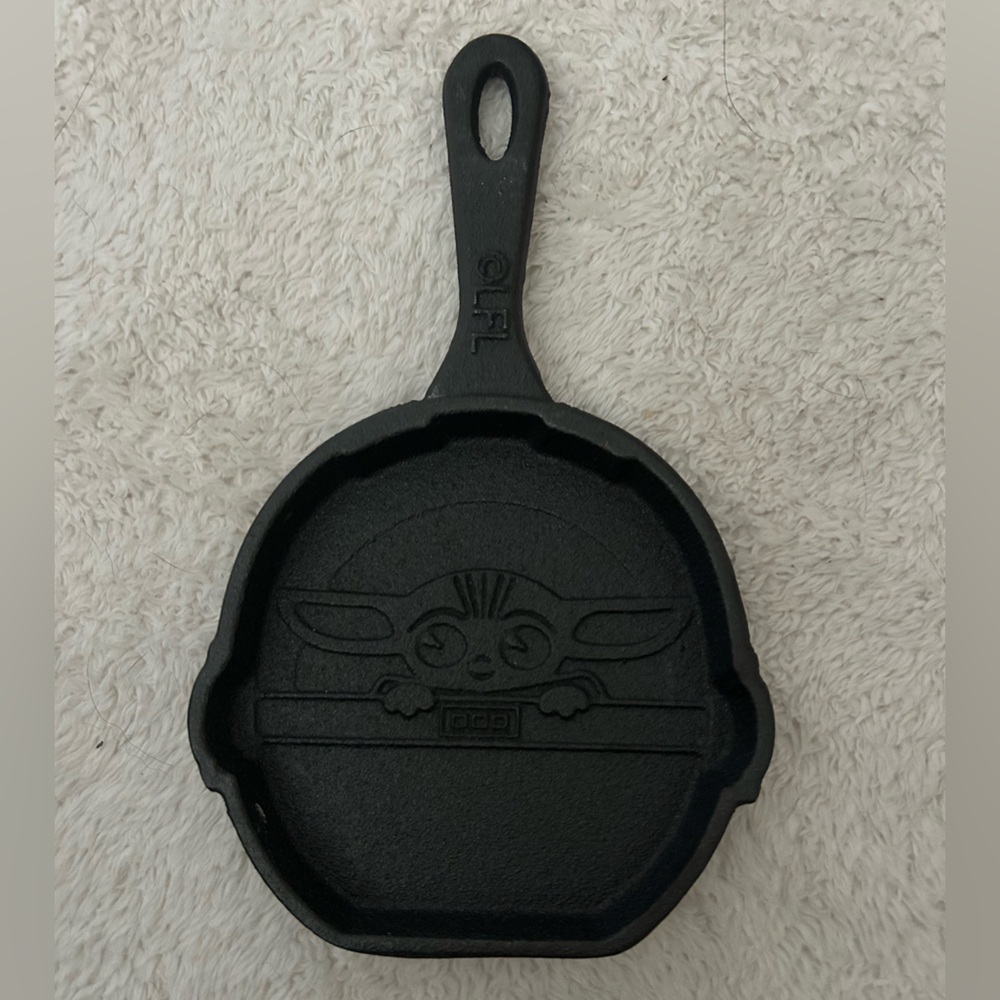 Cast Iron Baby Yoda Skillet